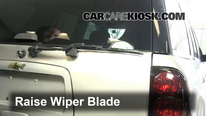 2006 Chevrolet Trailblazer LT 4.2L 6 Cyl. Windshield Wiper Blade (Rear) Replace Wiper Blade